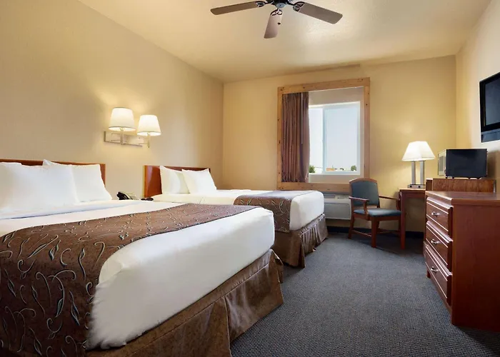 Travelodge By Wyndham Hotel 2*