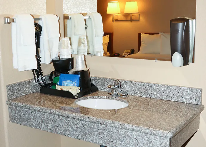 Travelodge By Wyndham Hotel
